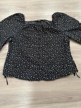Floral Uniqlo off-the-shoulder top